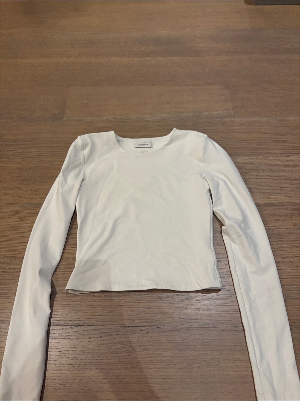 Aritzia babaton White Long-Sleeve cropped Crewneck Top